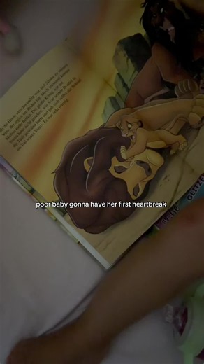 Der „schläft“ 🥺 #lionking #reaction #familythings #childhood #realtalk