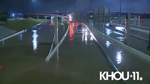 17K views · 150 reactions | BE CAREFUL, DRIVERS! Here's raw footage of high water earlier this morning on Highway 288 at the South Loop. Houston has shut down portions of the highway because of flooding brought in by Beta. More local coverage at Khou.com | KHOU 11 News | Facebook