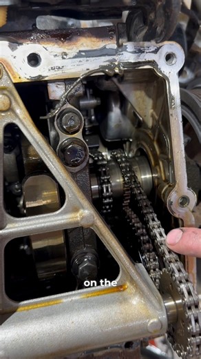 76K views · 592 reactions | Ford 7.3 Godzilla: First Inside Look #ford #fordtech #superduty #fseries #f250 #f350 #mechanic #flyingwrenches | Flying Wrenches Automotive | Facebook