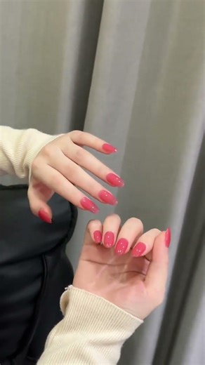 Elevate Your Style: Chic Solid Color Nail Art with Rina Eizaka