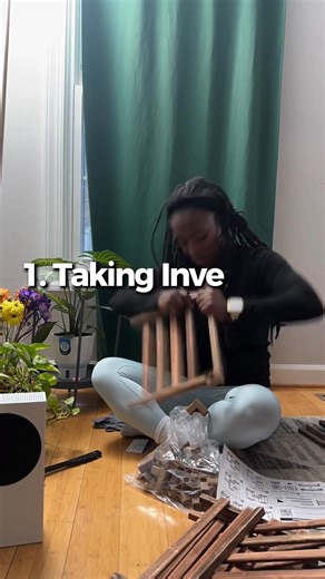 Motherhood is already a full-time job 😅 but add wife, cook, chauffeur, scheduler, and everything else… whew! 💨 These 4 habits have made my days feel a little lighter and more peaceful: 1️⃣ Taking pantry inventory before grocery shopping 🍝 2️⃣ Doing 1–2 loads of laundry a day 🧺 3️⃣ Cleaning and maintaining one section of the house daily 🧽 4️⃣ Waking up early (yes, 4–5 a.m. 😬) for quiet time and coffee ☕ They’re small changes, but they’ve made a big difference in how I show up as a mom and a