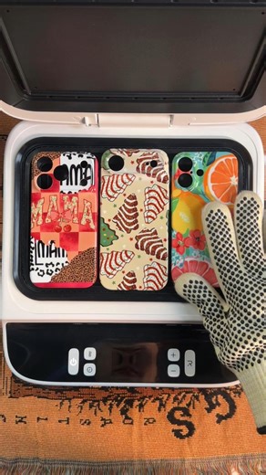 22K views · 44 reactions | With the HTVRONT H17, you can easily create iPhone 17 custom cases that match your style. Which design would you pick? Let us know in the comments! ✨ Shop the H17 now:https://bit.ly/4lvjqd6 #HTVRONT #HTVRONTH17 #H17DIYCASE #diyproject #sublimation #heatpress #Phonecaseheatpress #htvrontH17 #PhoneCase #diyproject #ChristmasCrafts #Christmas2025 #PersonalizedGifts | HTVRONT | Facebook