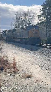 CSX M418-1 4541 4570 MAC ATTCAK Sd70MAC leading headed northbound