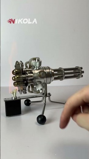 Gatling gun model powered by stirling engine