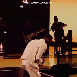 Giveon - Heartbreak Anniversary (American Music Awards 2021) | Dra deolane