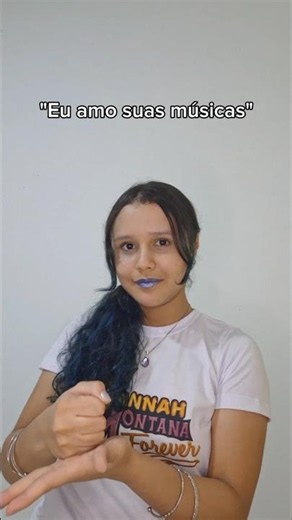 Qual elogio te deixa mais feliz? Comenta aqui e vem ouvir minhas músicas 💗✨️