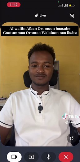Talking Afaan Oromoo with AI Part 16 | Walaloo gootummmaa #AI #oromotiktok❤️💚❤️ethiopiantiktok #askingdumbquestions #tech