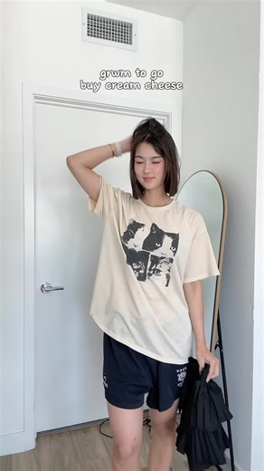 amie 慧艳 on Instagram: "i’ve been a nasty gorl 🗿🗿🕺🕺 outfit deets - top - @brandymelvilleusa - skirt - @aliexpress (ty @poogisu for the link 🤭) - shoes - @drmartensofficial x @rickowensonline - fragrance - @dossierperfumes dupe of MFK amaris femme"