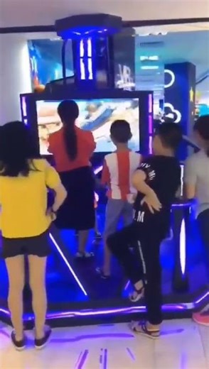 VR Arcade Machine – HTC Large Platform VR System