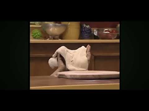 Oobi And His Family Makes Pizza 🍕