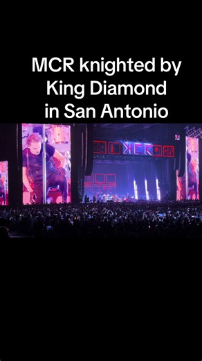 MCR knighted by King Diamond in San Antonio - live moment