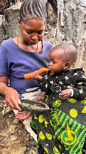 Cute Baby Enjoying Food with Loving Mother ❤️#MotherLove #CuteBaby #VillageLife #FamilyMoments