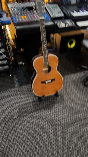 @Orangewood #musiciansoftiktok #recordingstudio #songwritersoftiktok #guitar #guitarist