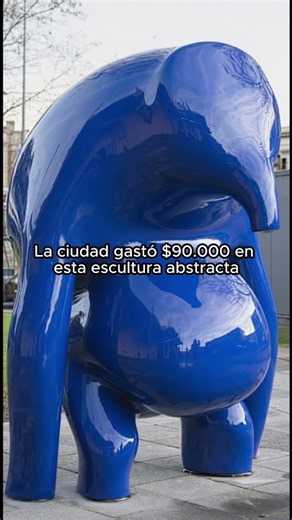 Le puso ojos a una estatua… y acabó arrestada