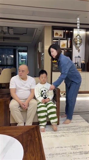 Ah Fei's Impromptu Clean-up Mission: Love and Laughter at Li's Shop