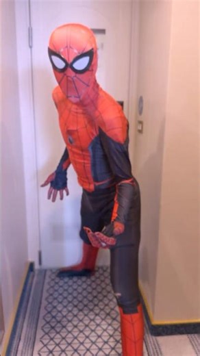 Spider-Man vs Dr Doom… TIME STOPPED 😳 #spiderman