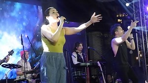 211K views · 10K reactions | WATCH: Sponge Cola performing "Kay Tagal Kitang Hinintay" along with Karylle, couple Eco & Kai Honasan Del Rio, and Chris Cantada during the band's Hometown Part 2 Album Launching gig happened in Eastwood City Central Plaza last night. #Spongecola | Manila Concert Scene | Facebook