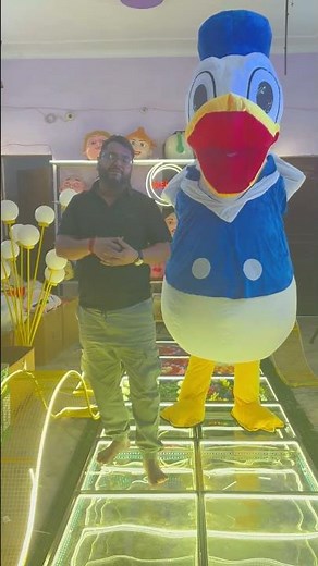 Donald Duck Mascot / Costume #donaldduck #donaldduckcostume #donaldduckmascot