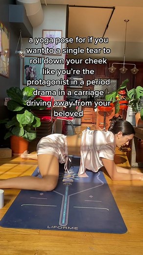 I could easily forgive his pride if he had not mortified mine 🗣️ #prideandprejudice #mandukasana #frogpose #hipopening inspired by @chateaubarefoot !!