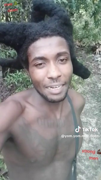 mee doen🐊 (@yom.yom.mee.doen)’s videos with original sound - CC Music ball