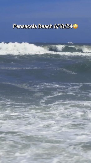 The Gulf is really rough today on the Emerald Coast- double red flags are flying on all our local beaches and there’s a high risk of rip currents through Friday please be safe and stay out of the water😳🚩🚩🌊‼️ #emeraldcoast #pensacolabeach #destin #30a #navarrebeach #panamacitybeach #weather #allthingsemeraldcoast