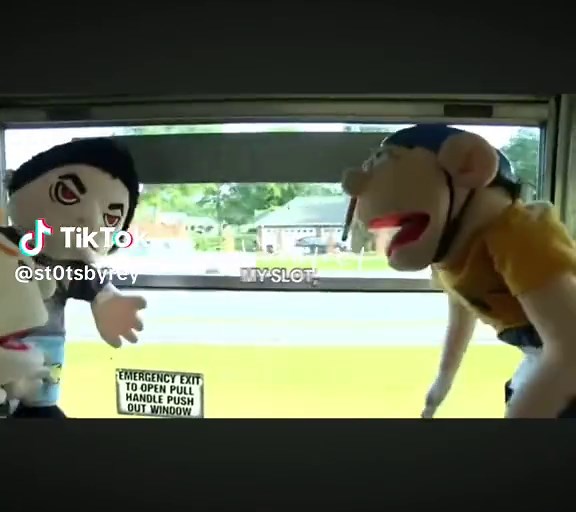 BEAT BULLY SSA UP ON THE BUS🩸 #fyp #fypシ゚viral #reverse #blowthisup #jeffy