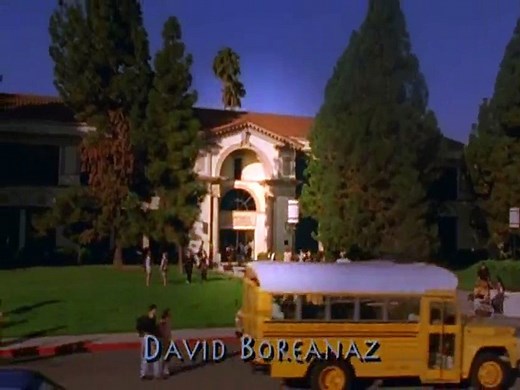 Buffy contre les vampires S01E01 FRENCH