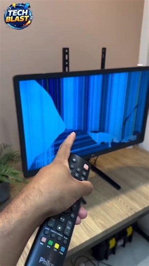 Turn Your Old TV into a Smart TV with This USB Trick 😱📺 #SmartTV#TechTrick#USBHack 🚀
