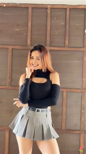 Riya Das on Instagram: "Obsessed with this outfit and the vibe today ✨ Confidence is the best accessory you can wear 🖤 Original video created by me Ready to take over the world, one step at a time 🌎 ​#fashion #style #ootd #viral #trending explore fyp reels usa uk canada australia model beauty fashionblogger outfitoftheday streetstyle glam instafashion riyadas10m foryou global international video creator transitions slay winterfashion boots explorepage"