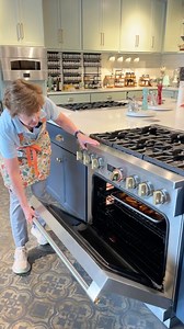 Fall is the perfect season for roasting. That’s why we’re coming at you with a tip to seriously up your roasting game! #roasting #roastingveggies #ovenroasted #burpyouroven #kitchentips #learntocook #fall #fallcooking #redstickspice | Red Stick Spice Company