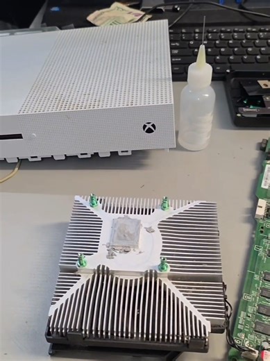 Maintaining PS5: Prevent Overheating with Proper Liquid Metal