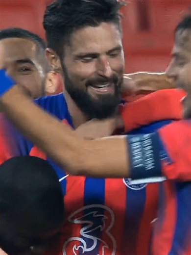 Olivier Giroud's Super Hattrick vs Sevilla in Champions League