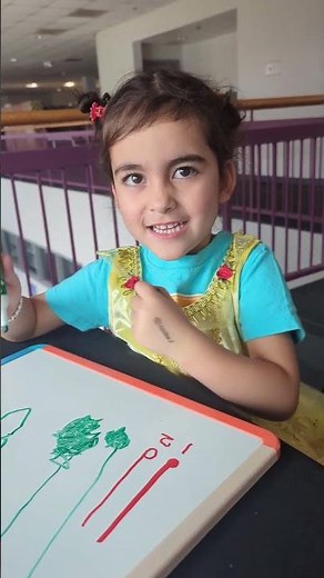 Teaching 3 yo how to draw music notes #heidigoldman #piano #preschool #kidspiano