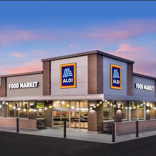 BREAKING Aldi announces it will shut ALL 1,000 supermarkets for 62 hours It will be closing all shops on Christmas Day and Boxing Day - December 25 and 26, 2025. An Aldi spokesperson confirmed shops will resume trading on Saturday, December 27. There will be further closures next year, with stores shutting on New Year's Day (Thursday, January 1). Shops will then reopen on Friday, January 2, 2026 Aldi said its stores will be will be open as normal between December 27 and 31. Should all other supe