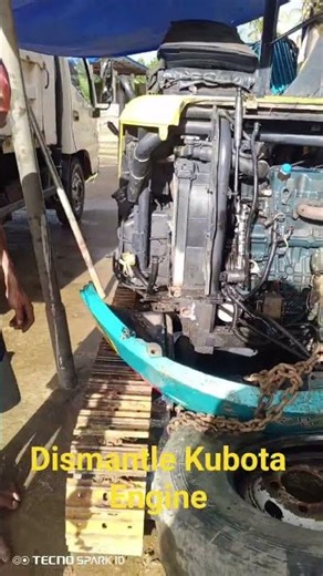 Dismantle kubota Engine of mini backhoe