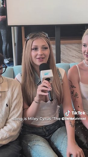 Have you been on the look out for a new girl band? Manifest might be the answer to your calls. Meet the band members and discover what songs they would put on the ULTIMATE pop girly playlist. Their first English-language single,