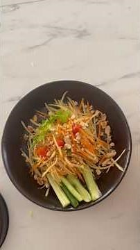 Thai Papaya Salad/ Som Tam