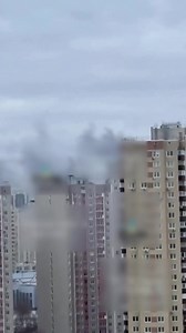 🇷🇺🏢 (VIDEO) Ataques rusos dejan sin vida y a miles sin calefacción, denuncia Zelenski 👇 | En byn