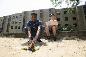 Robotic sea turtle mimics uniquely adaptable gait | Newswise