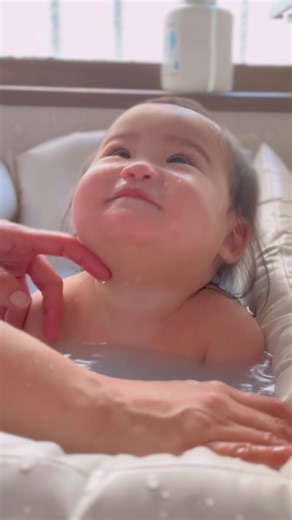 赤ちゃんと可愛い子供たちの動画集