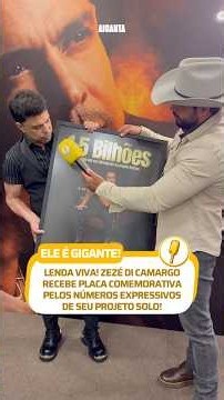 LENDA VIVA! Zezé Di Camargo recebe placa comemorativa pelos números expressivos de seu projeto solo!