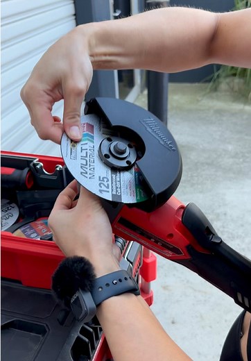 Milwaukee M18 Angle Grinder Insert: Better Storage