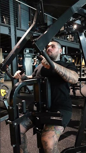 Hammer Strength Isolated Lateral High Row