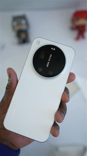 Xiaomi 17 Ultra Global Edition Unboxing!