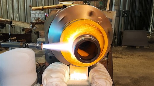 Fixing the crank pulley of a CAT scraper engine!