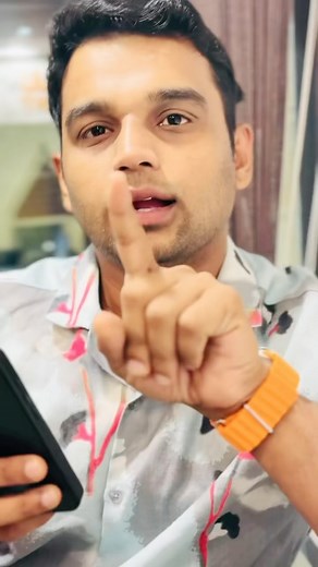 Manzoor Chemmala on Instagram: "സൗദിയിൽ അശ്ളീല ദൃശ്യങ്ങൾ ഫോണിൽ സൂക്ഷിക്കുന്നവർക്ക് മുന്നറിയിപ്പ് നൽകി അഭിഭാഷകൻ👌 പരമാവധി 5 വർഷം വരെ തടവും, 30 ലക്ഷം റിയാൽ വരെ വരെ പിഴയും #saudiarabia"