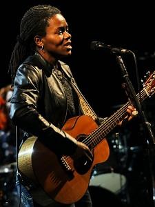 Tracy Chapman - Woman's Work lyrics