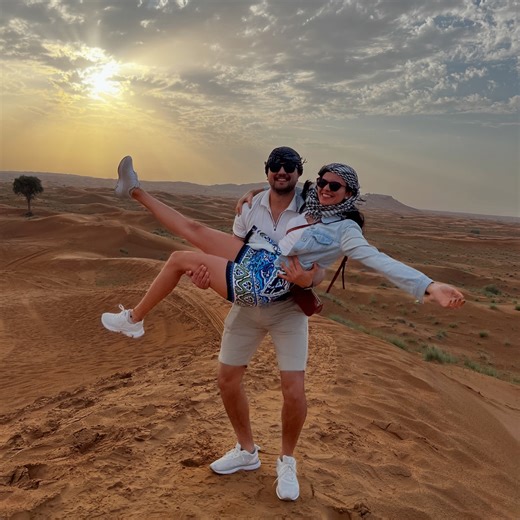 Teach&Trips on Instagram: "Hellö! Biz iki öğretmen yurt içi ve yurt dışı olmak üzere gezilerimizi ve deneyimlerimizi sizinle detaylı bir şekilde paylaşmak için yakın çevremizin de ısrarıyla bu sayfayı oluşturduk. Umarız içeriklerimiz hoşunuza gider🙏🏼✨ @furkanpkcr : seyahat planlayıcısı, sponsor, güvenlik,kameraman, rehber @begumaygul : translator, model 😛 #teachandtrips #travel #trip #dubai #desert 🐪🌵"