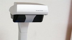 雑誌の記事をスキャンしてKindleで読むのに大活躍：PFU「ScanSnap SV600」