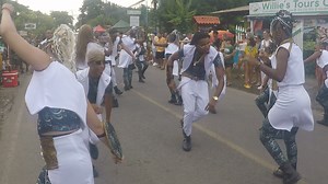 99K views · 2.2K reactions | El Caribe sur se viste de Gala. PARADE DE CAHUITA 2024 SABADO 17 DE AGOSTO. VIDEO-019 | Puerto Limon CR | Facebook